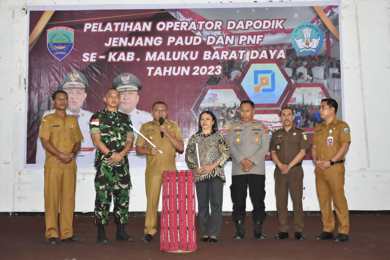 Wabup MBD: Buka Kegiatan Pelatihan Operator Dapodik jenjang Paud Dan PNF